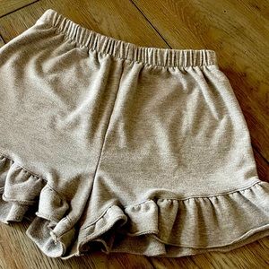Girls ruffle bottom shorts